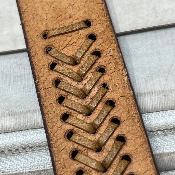 Vintage Leather Belt Size Medium Woven Tooled Waist Buckle Adjustable Brown - Picture 9 of 9